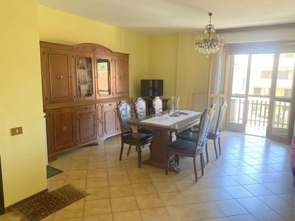 appartamento in vendita a Foligno in zona Sterpete