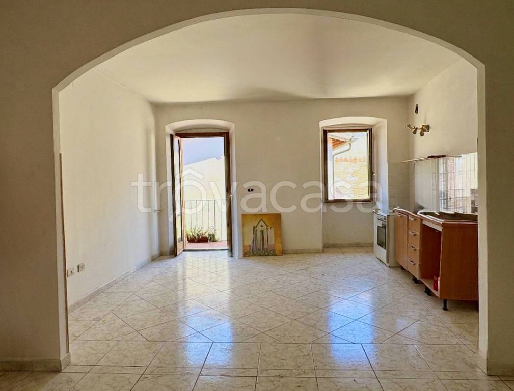 appartamento in vendita a Foligno in zona Montarone