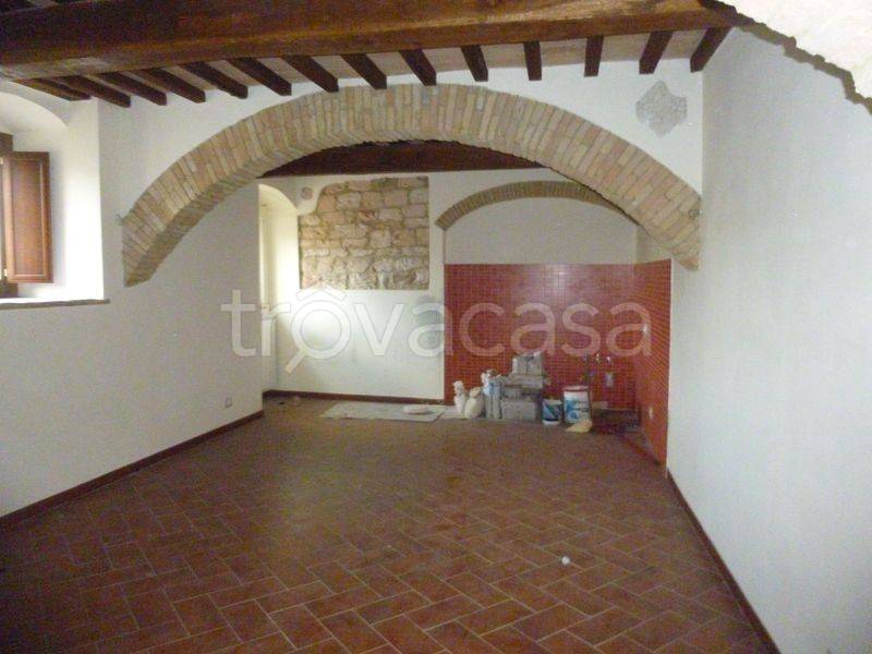 appartamento in vendita a Foligno in zona Montarone