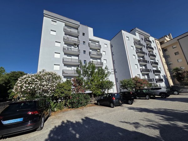 appartamento in vendita a Foligno in zona Sterpete