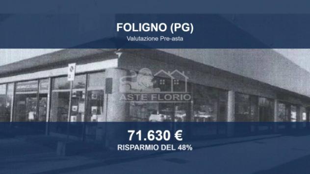negozio in vendita a Foligno in zona Paciana