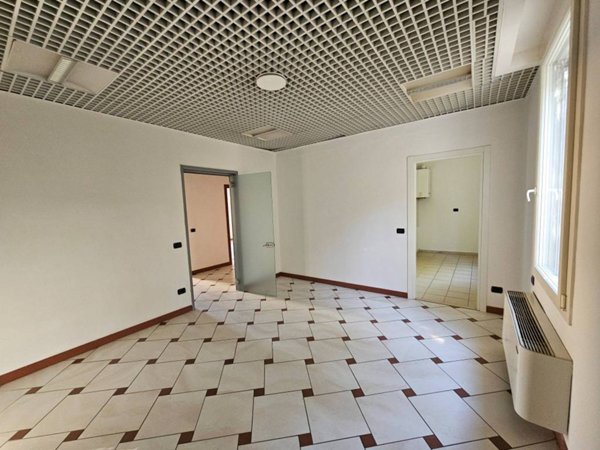 appartamento in vendita a Foligno in zona Paciana