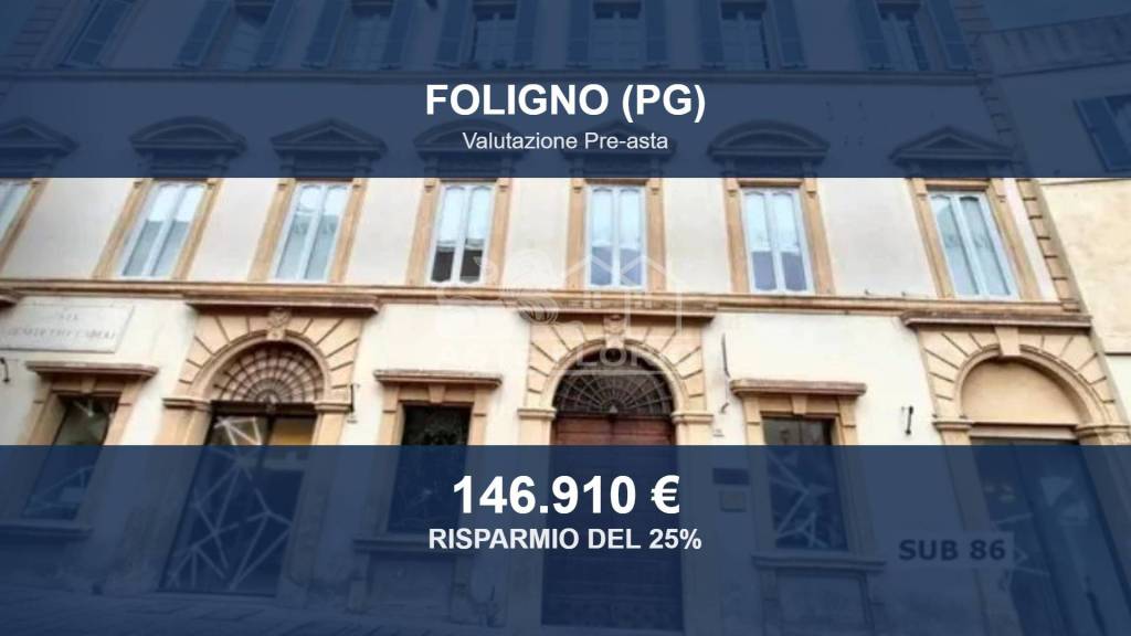 locale commerciale in vendita a Foligno