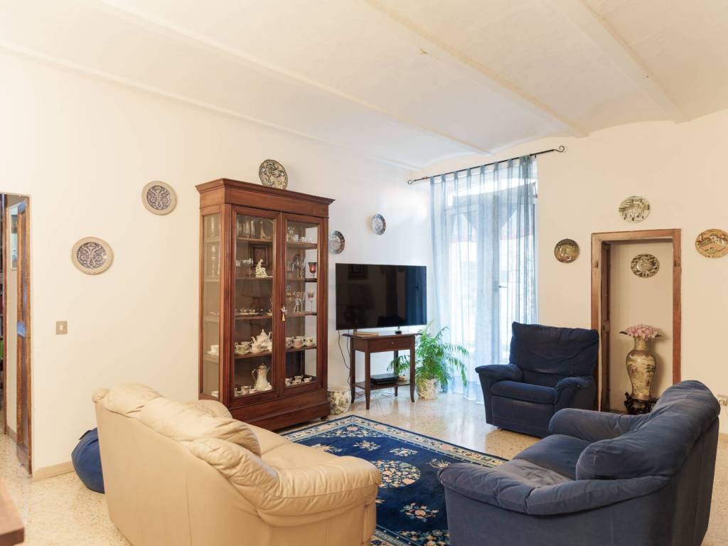appartamento in vendita a Foligno in zona Montarone