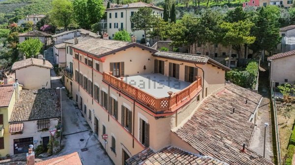 casa indipendente in vendita a Foligno in zona Colle San Lorenzo