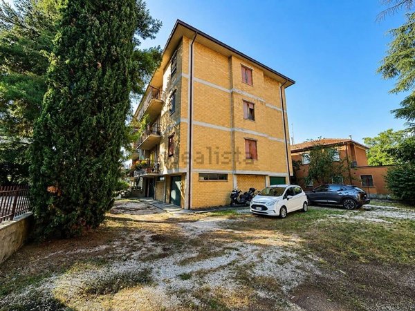 appartamento in vendita a Foligno in zona Sterpete