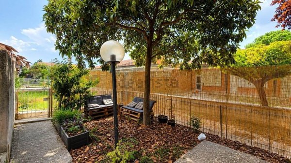 appartamento in vendita a Foligno in zona Sterpete