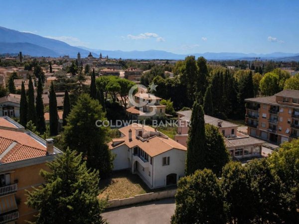 casa indipendente in vendita a Foligno in zona Paciana