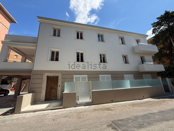 appartamento in vendita a Foligno in zona Sterpete