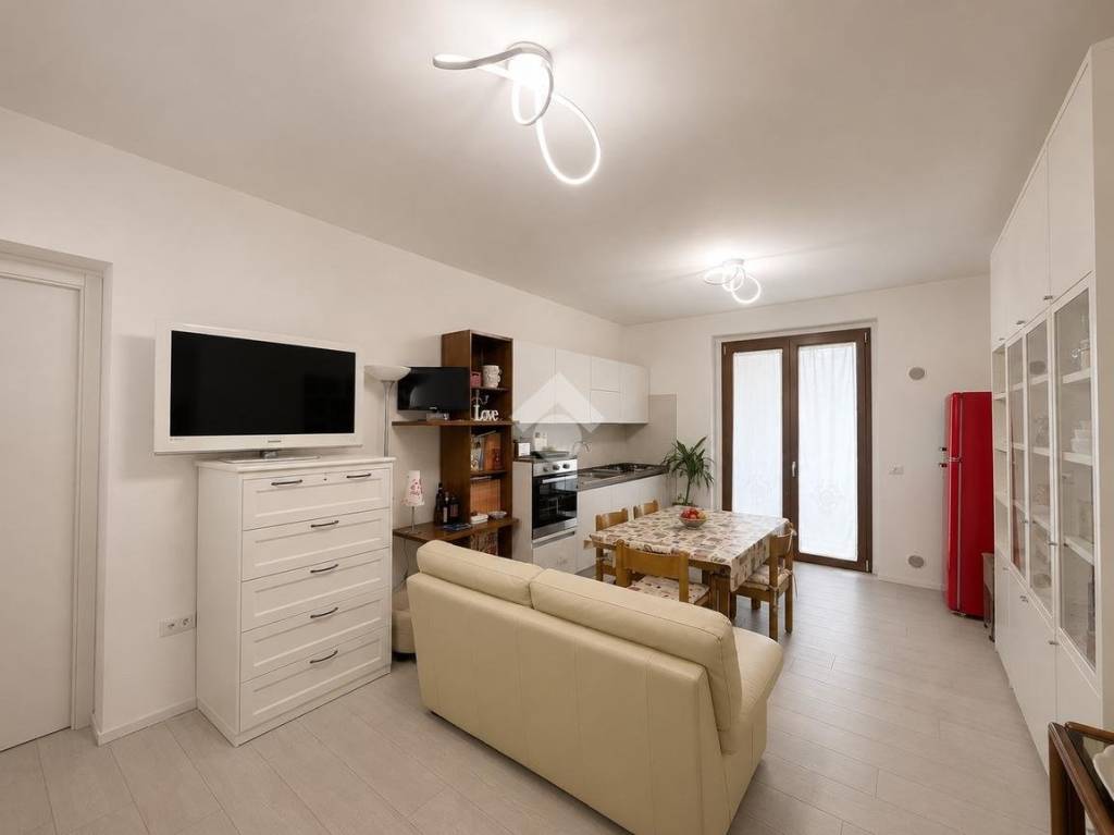 appartamento in vendita a Foligno in zona Sterpete