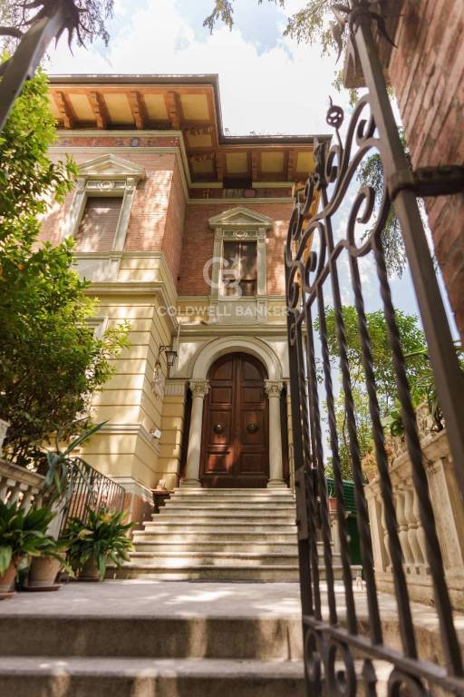 casa indipendente in vendita a Foligno