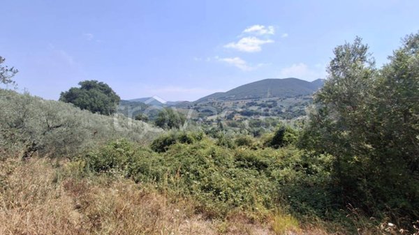 terreno in vendita a Foligno in zona San Giovanni Profiamma