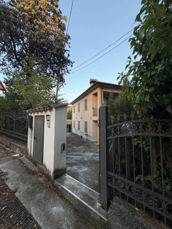appartamento in vendita a Foligno in zona San Sebastiano