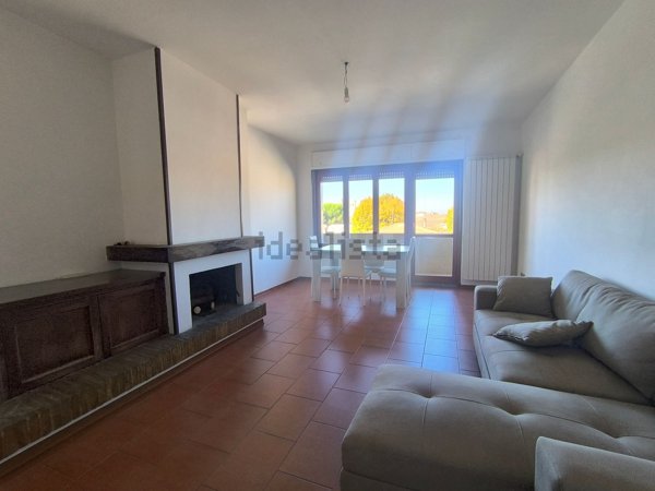 appartamento in vendita a Foligno in zona Sterpete