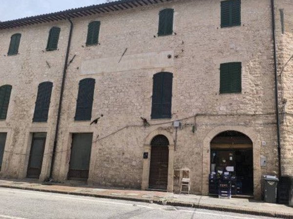 appartamento in vendita a Foligno in zona Sant'Eraclio