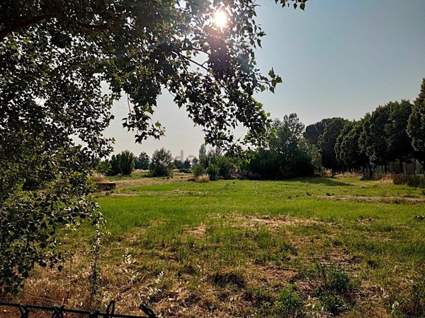 terreno in vendita a Foligno in zona Sterpete