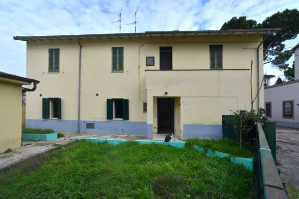 appartamento in vendita a Foligno in zona Paciana