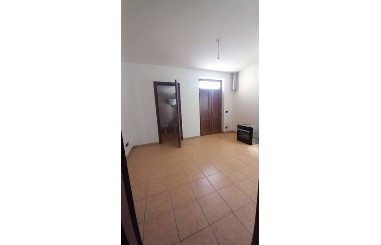 casa indipendente in vendita a Foligno in zona Forcatura
