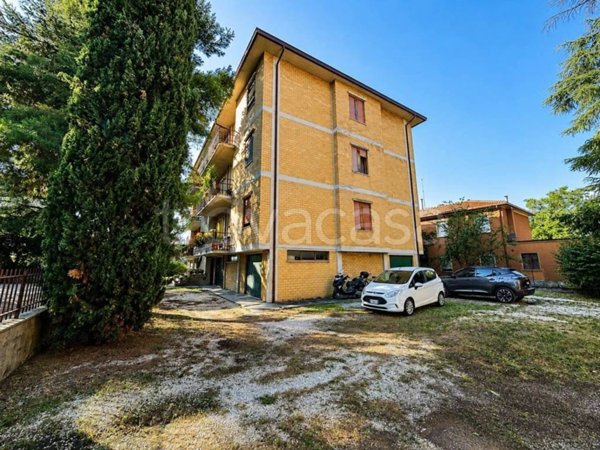 appartamento in vendita a Foligno in zona Sterpete
