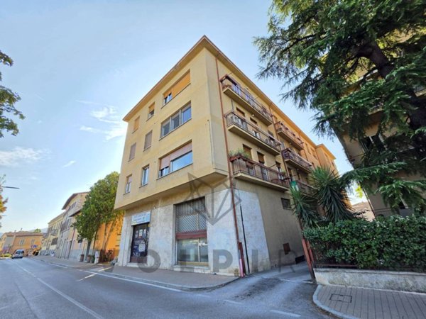 appartamento in vendita a Foligno in zona Montarone