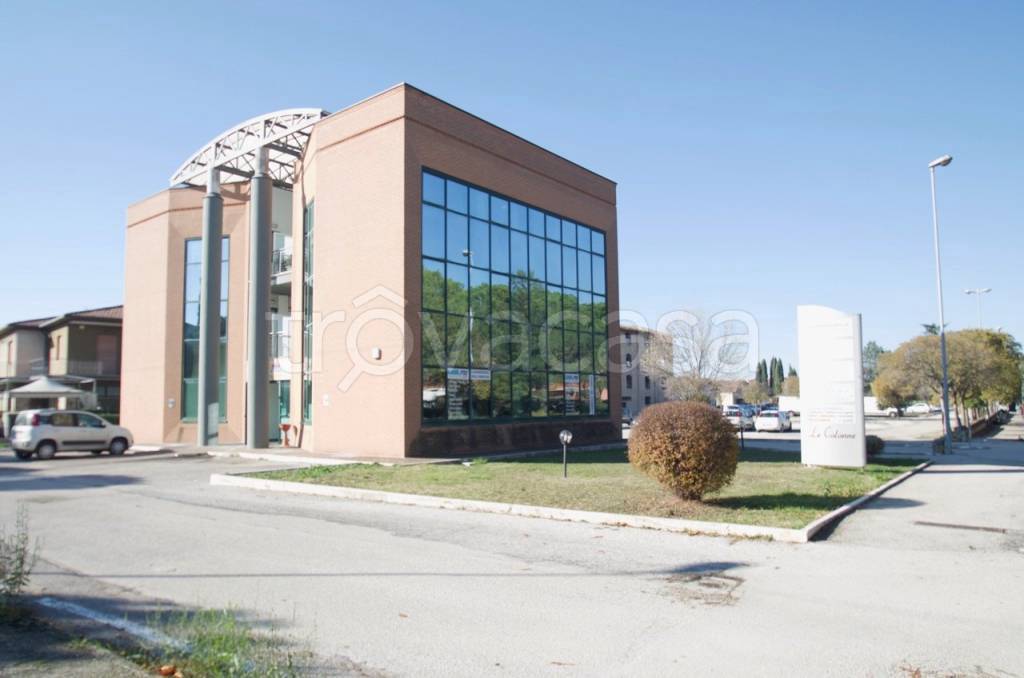 appartamento in vendita a Foligno in zona Paciana