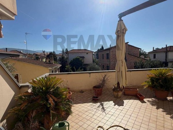 appartamento in vendita a Foligno in zona Paciana