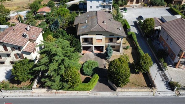 casa indipendente in vendita a Fossato di Vico in zona Osteria del Gatto