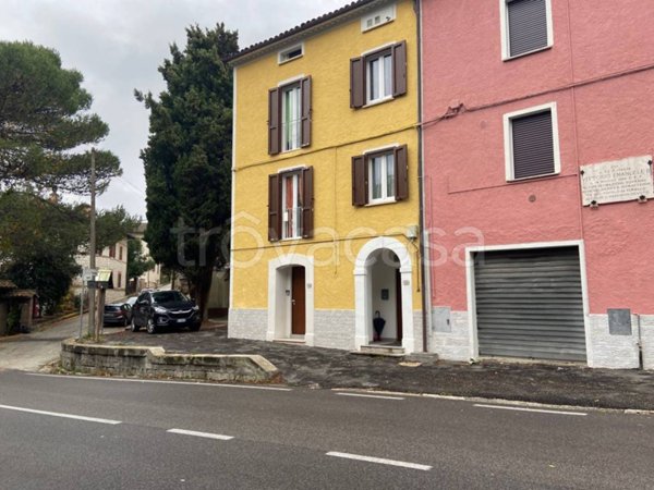casa indipendente in vendita a Fossato di Vico in zona Purello