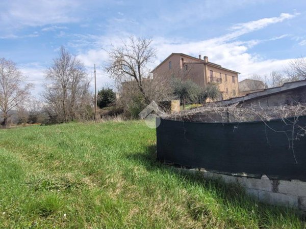 terreno agricolo in vendita a Fossato di Vico in zona Colbassano