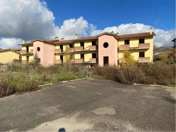 appartamento in vendita a Fossato di Vico in zona Osteria del Gatto