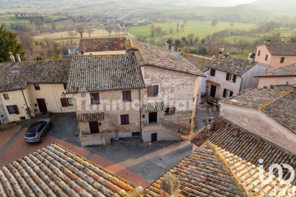 appartamento in vendita a Fossato di Vico in zona Colbassano