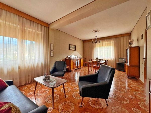 casa indipendente in vendita a Fossato di Vico in zona Purello