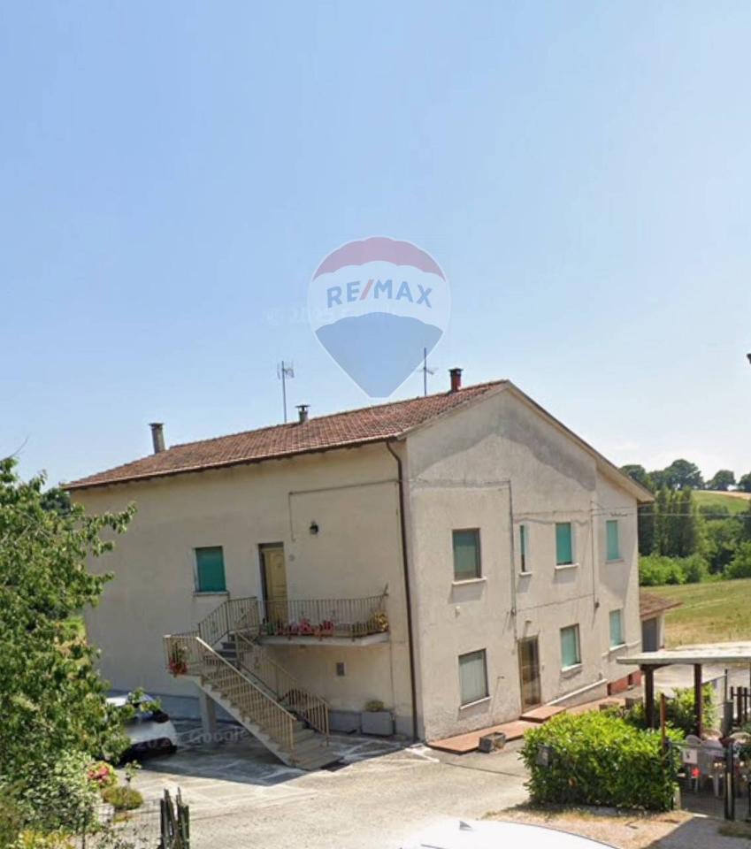 appartamento in vendita a Fossato di Vico in zona Purello