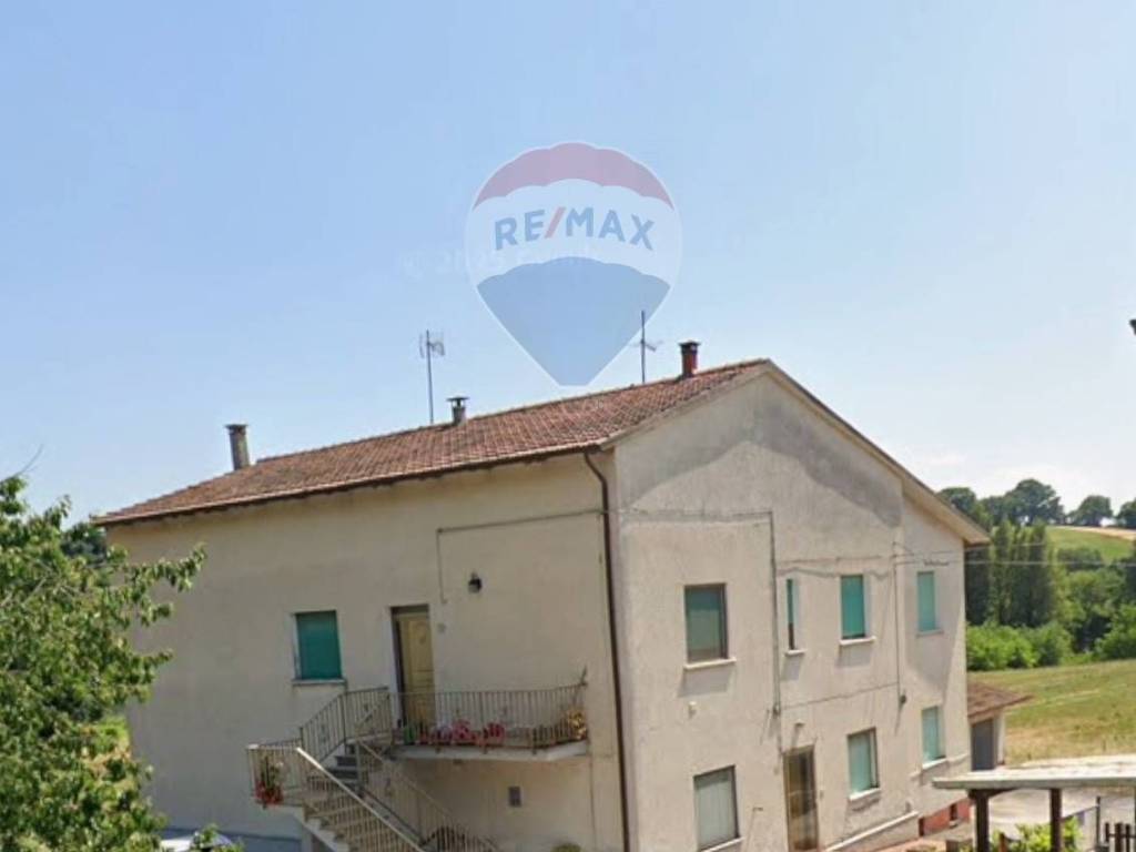 appartamento in vendita a Fossato di Vico in zona Purello