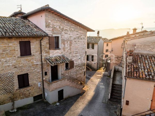 casa indipendente in vendita a Fossato di Vico in zona Colbassano