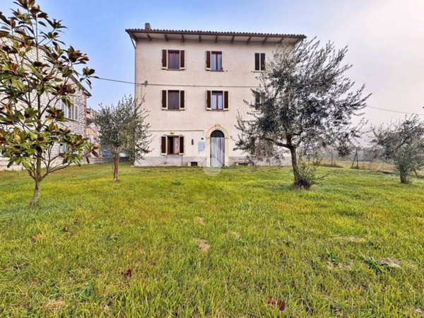 casa indipendente in vendita a Fossato di Vico in zona Purello