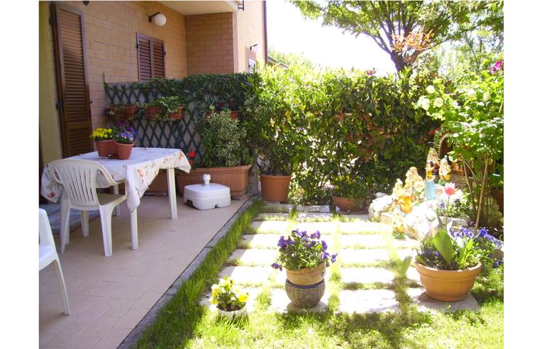 casa indipendente in vendita a Fossato di Vico