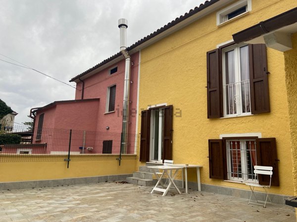 casa semindipendente in vendita a Fossato di Vico in zona Purello