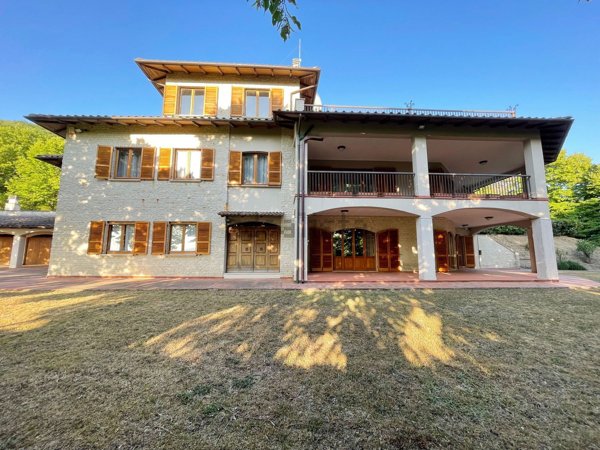 casa indipendente in vendita a Fossato di Vico in zona Purello