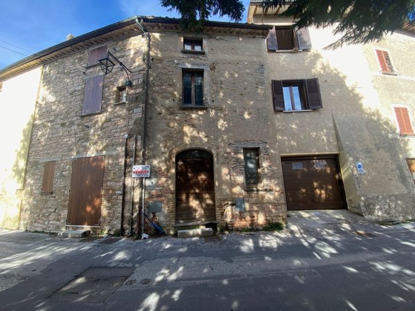 casa indipendente in vendita a Fossato di Vico in zona Colbassano