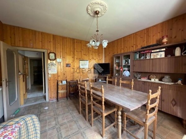 appartamento in vendita a Fossato di Vico in zona Palazzolo