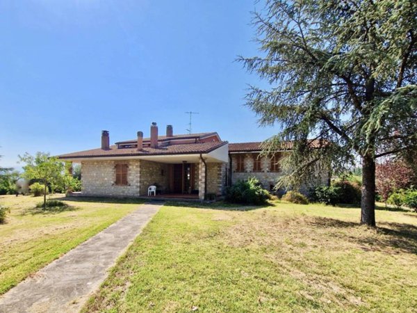 casa indipendente in vendita a Fratta Todina