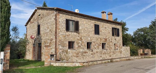 casale in vendita a Fratta Todina