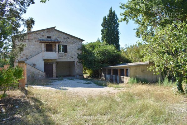 casa indipendente in vendita a Fratta Todina