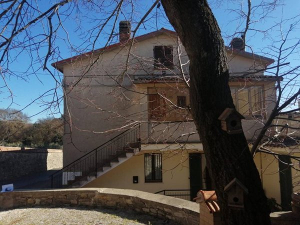casa indipendente in vendita a Fratta Todina in zona Casaiole/Spineta
