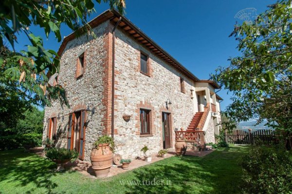 casa indipendente in vendita a Fratta Todina in zona Casaiole/Spineta