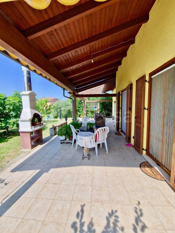 villa in vendita a Fratta Todina