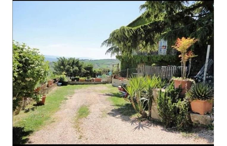 casa indipendente in vendita a Fratta Todina in zona Stazione