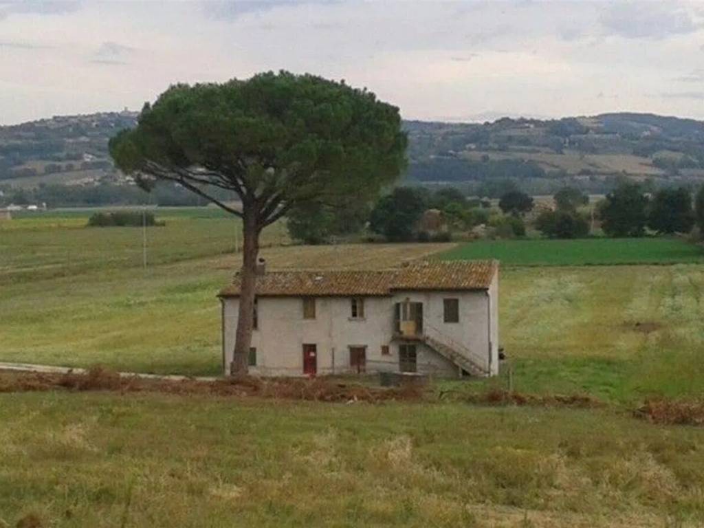casa indipendente in vendita a Fratta Todina