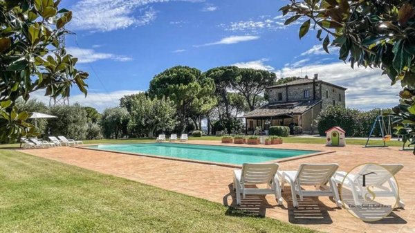 casa indipendente in vendita a Fratta Todina